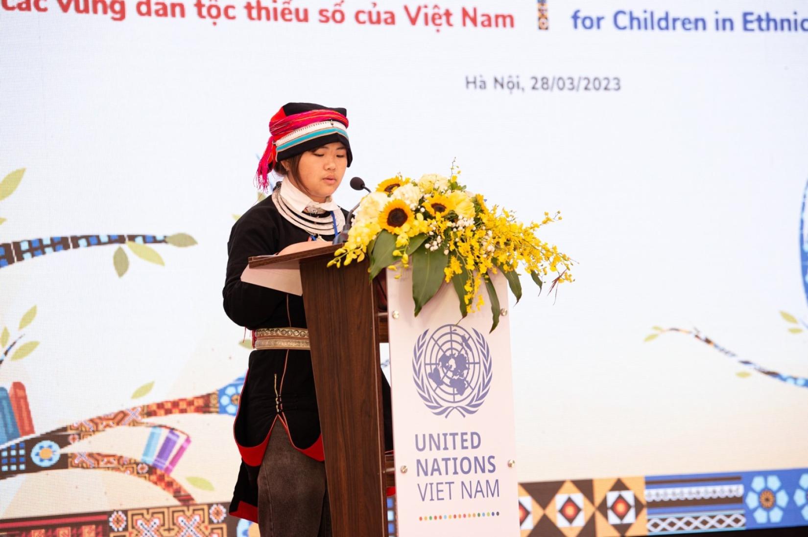 Phan Thị Trang, học sinh tại trường THCS Minh Tân, Hà Giang