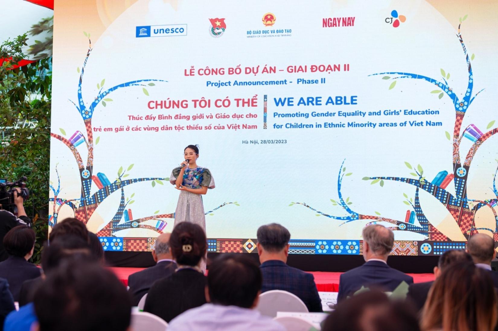 Ca sĩ Phương Mỹ Chi biểu diễn tại sự kiện