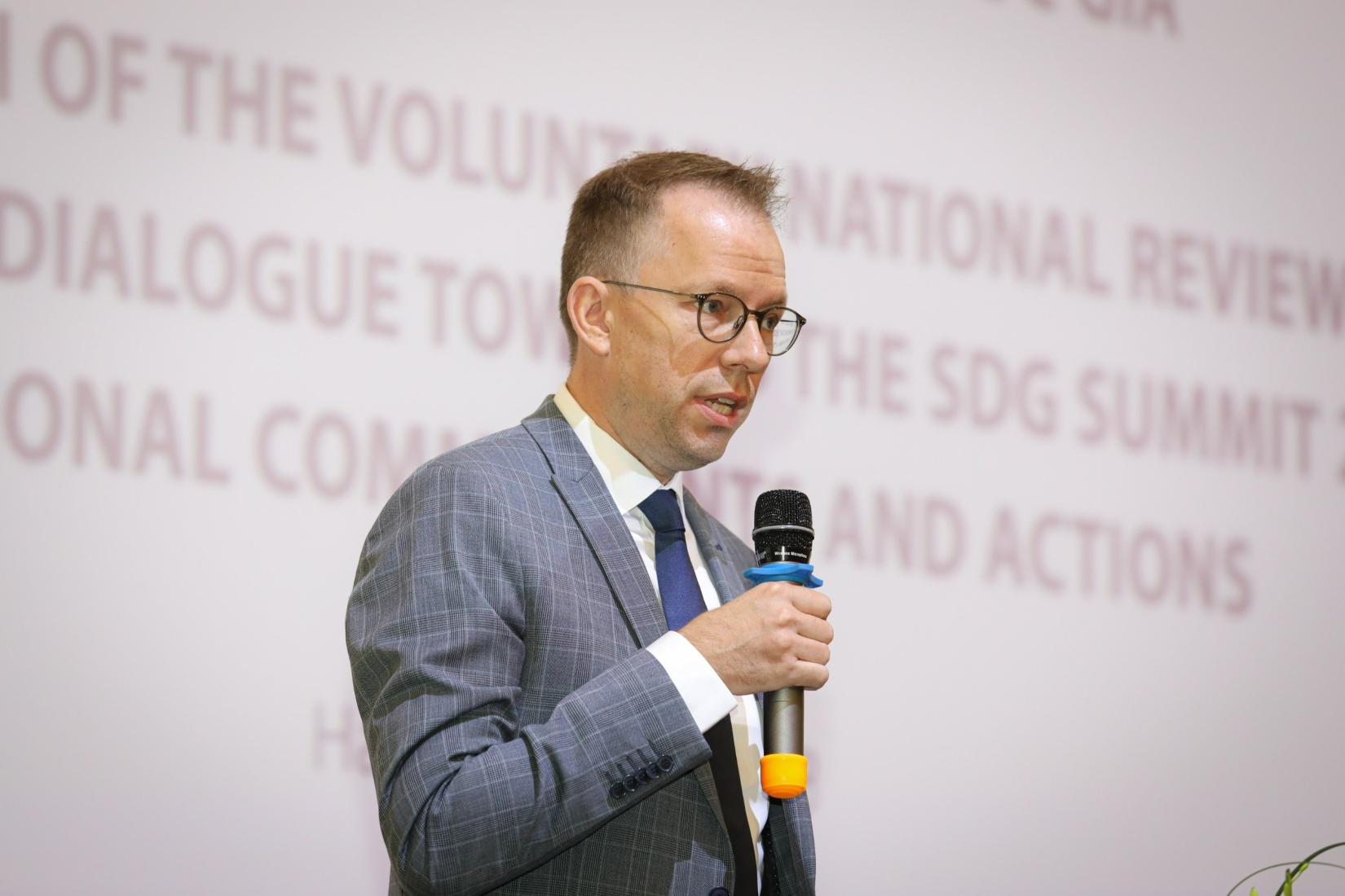 Mr. Simon Kreye, Chargés d'affaires ad interim at the German Embassy in Viet Nam